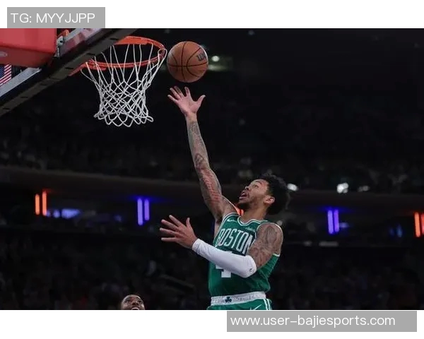 马祖拉称赞A西蒙斯表现提升认为他在新角色中更加出色