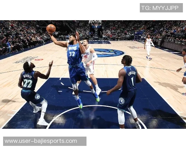 杰明8号秀渐入佳境半场表现出色砍下11分1板1助1断